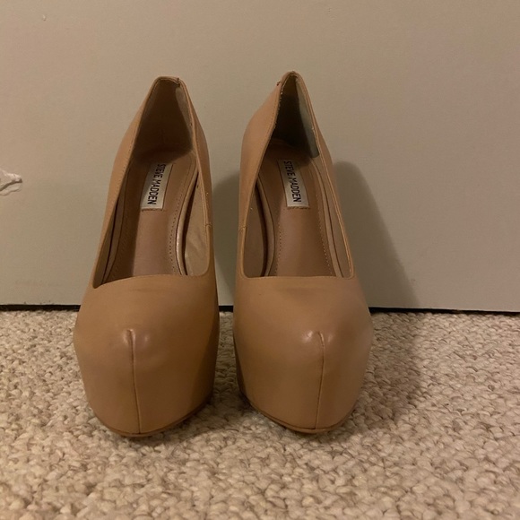 Steve Madden Nude pumps - Picture 2 of 5